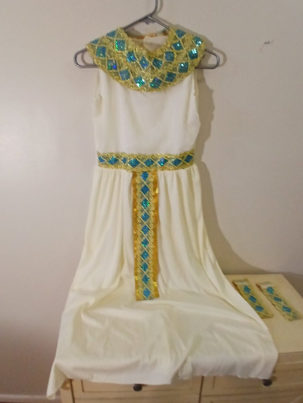 Egyptian/Cleo de Nile costume -girls /xl (see description)